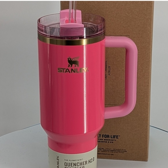 The Quencher H2.0 FlowState™ Tumbler | 40 OZ - Pink Paradise color - Picture 3 of 7